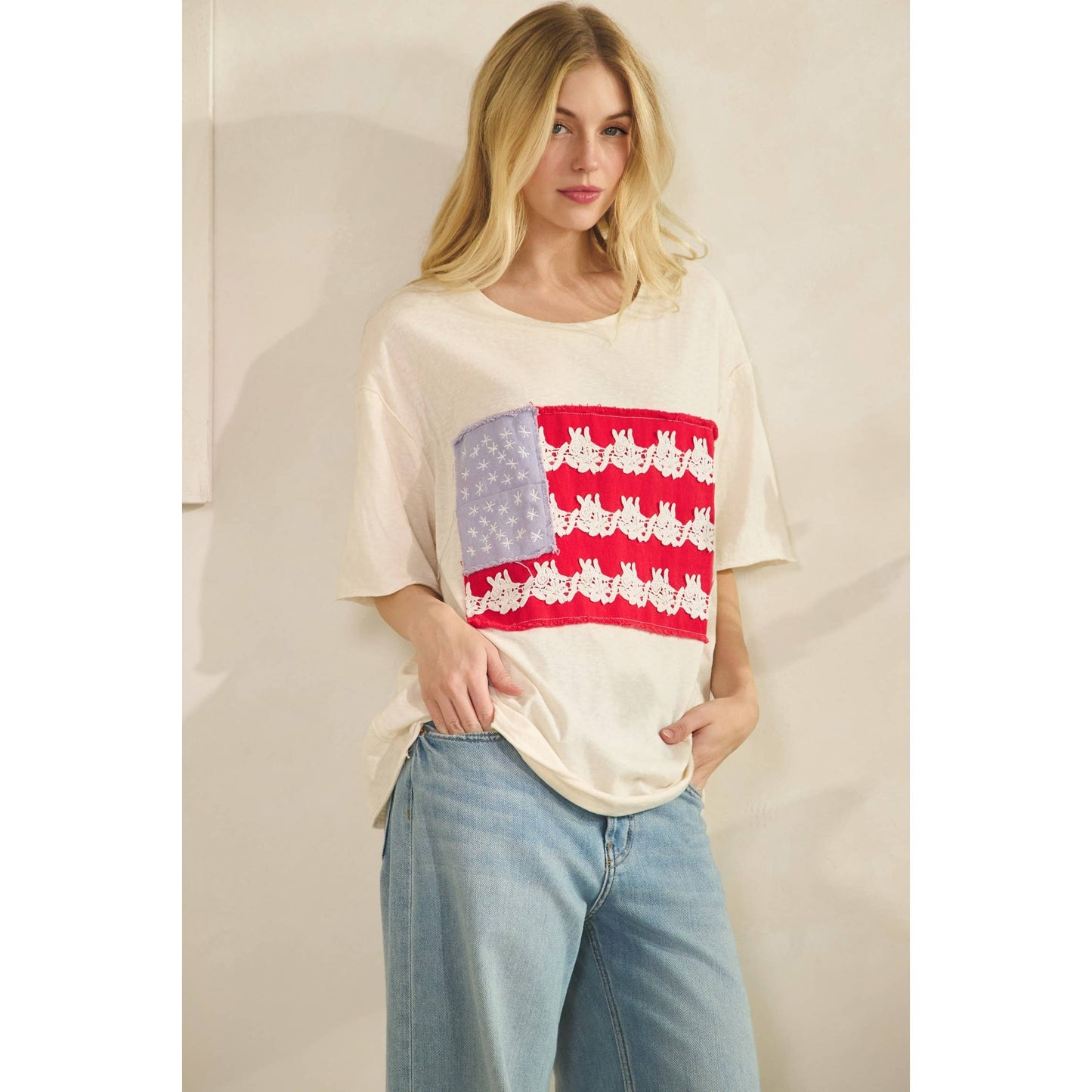 LACE-PATCHED AMERICANA OVERSIZED TEE