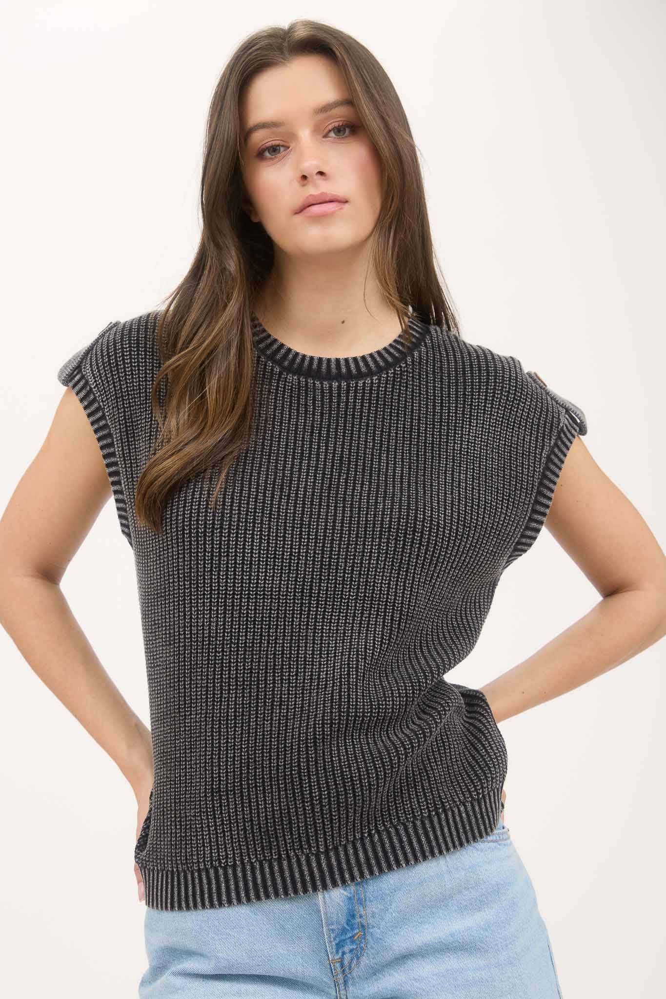 WASHED KNIT SHORT TAB SLEEVE PULLOVER SWEATER