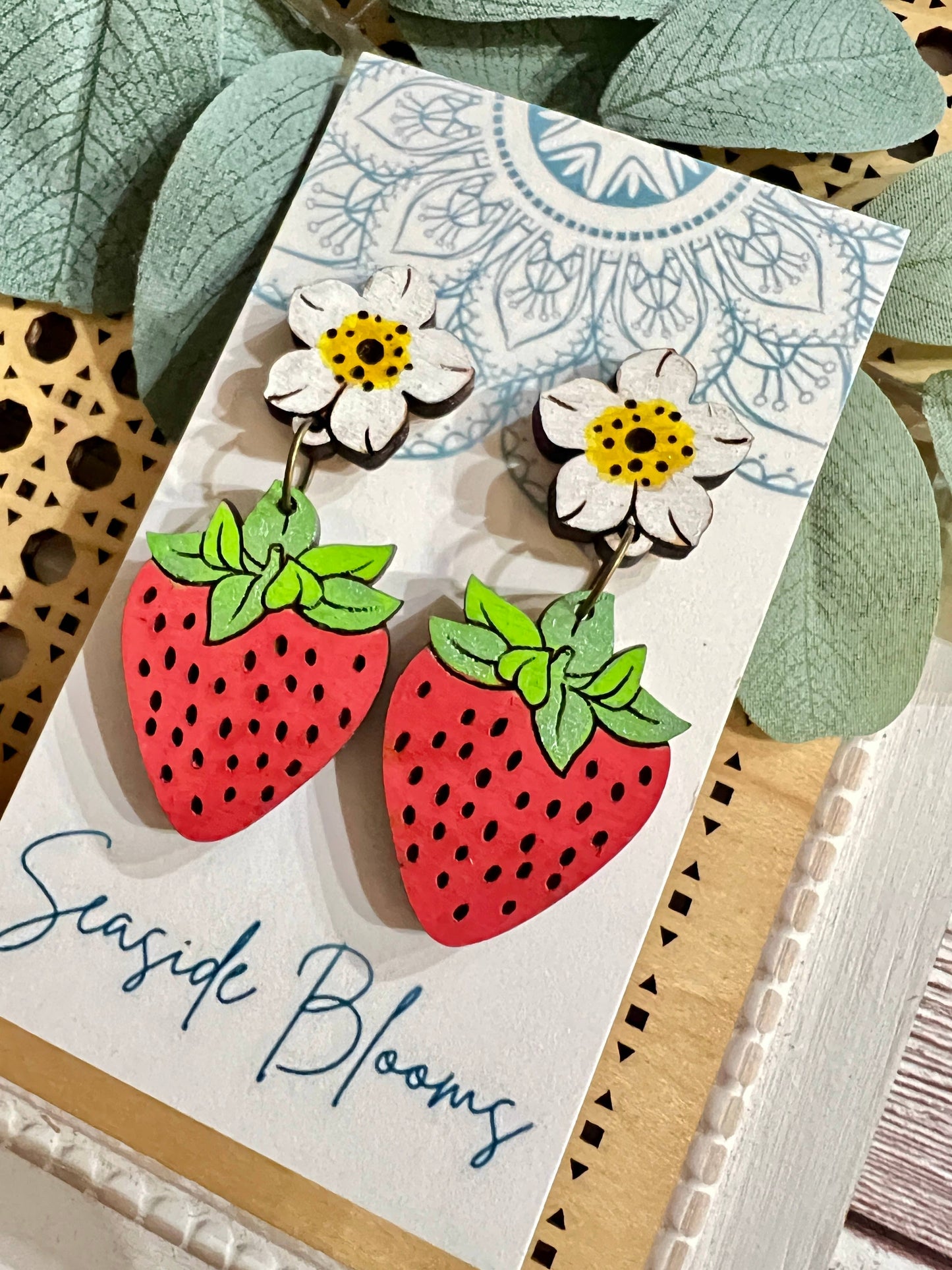Strawberry hand painted lightweight maple wood posts 