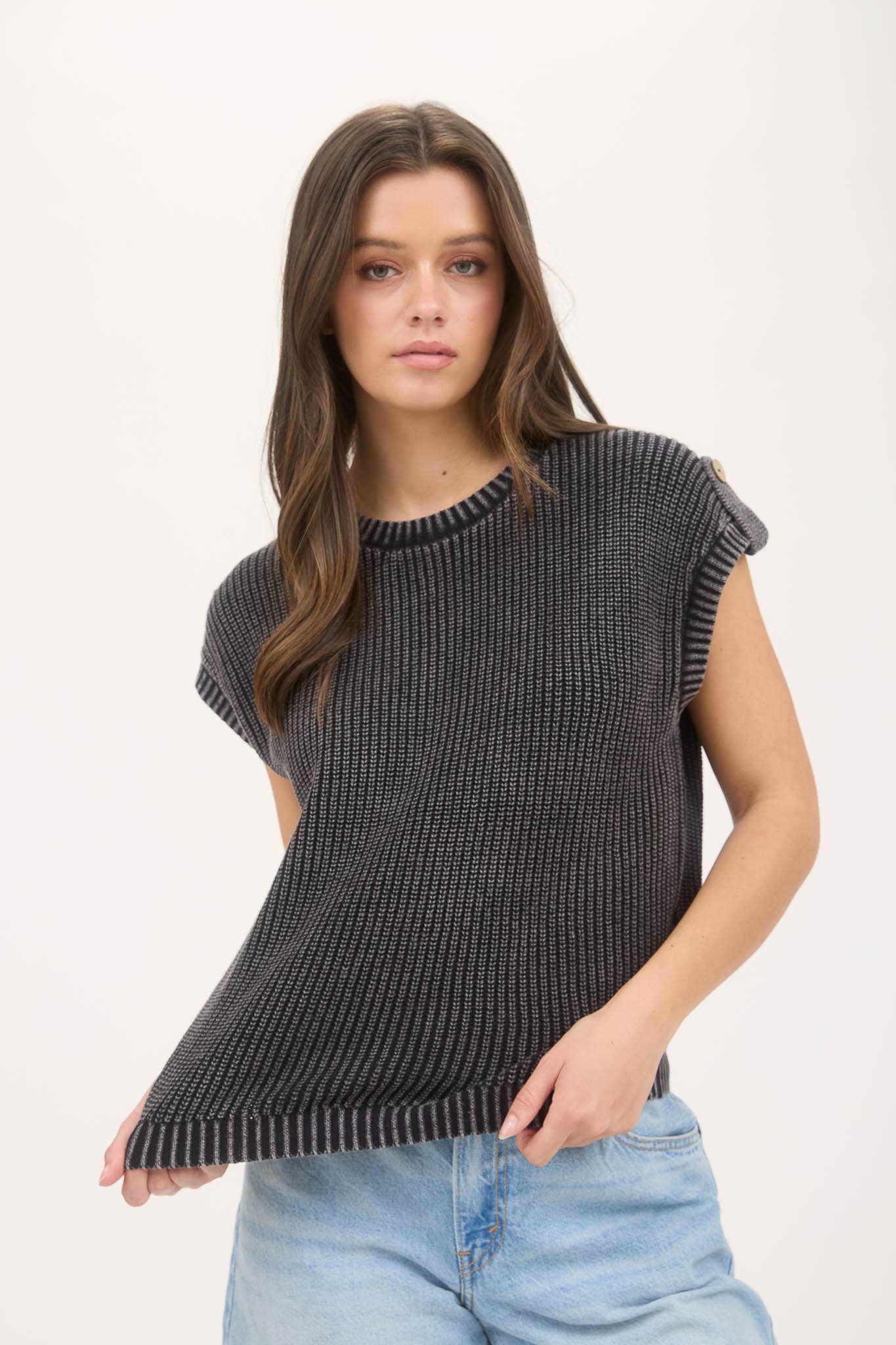 WASHED KNIT SHORT TAB SLEEVE PULLOVER SWEATER