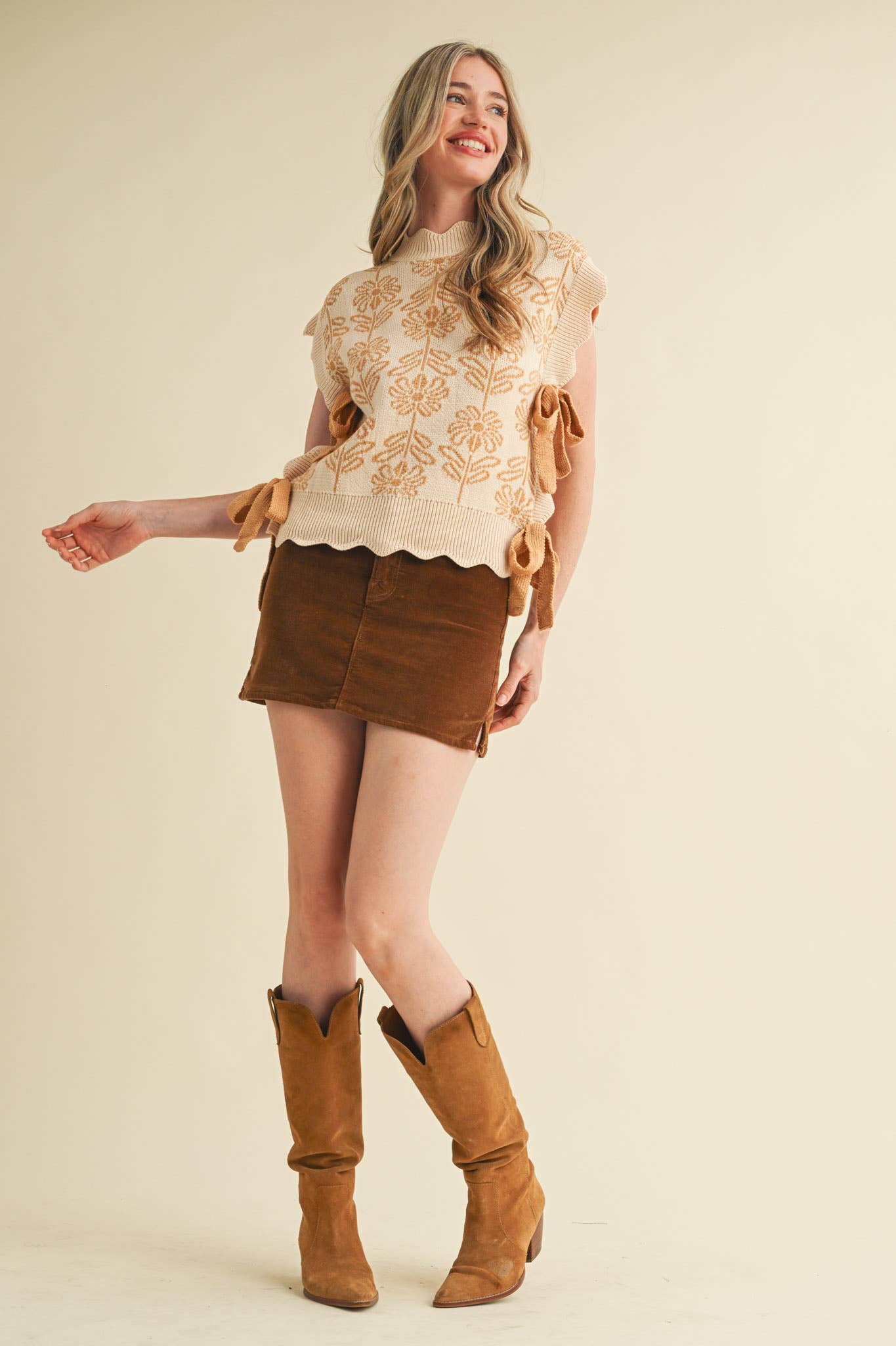 MOCK NECK FLORAL SWEATER VEST MSW10743