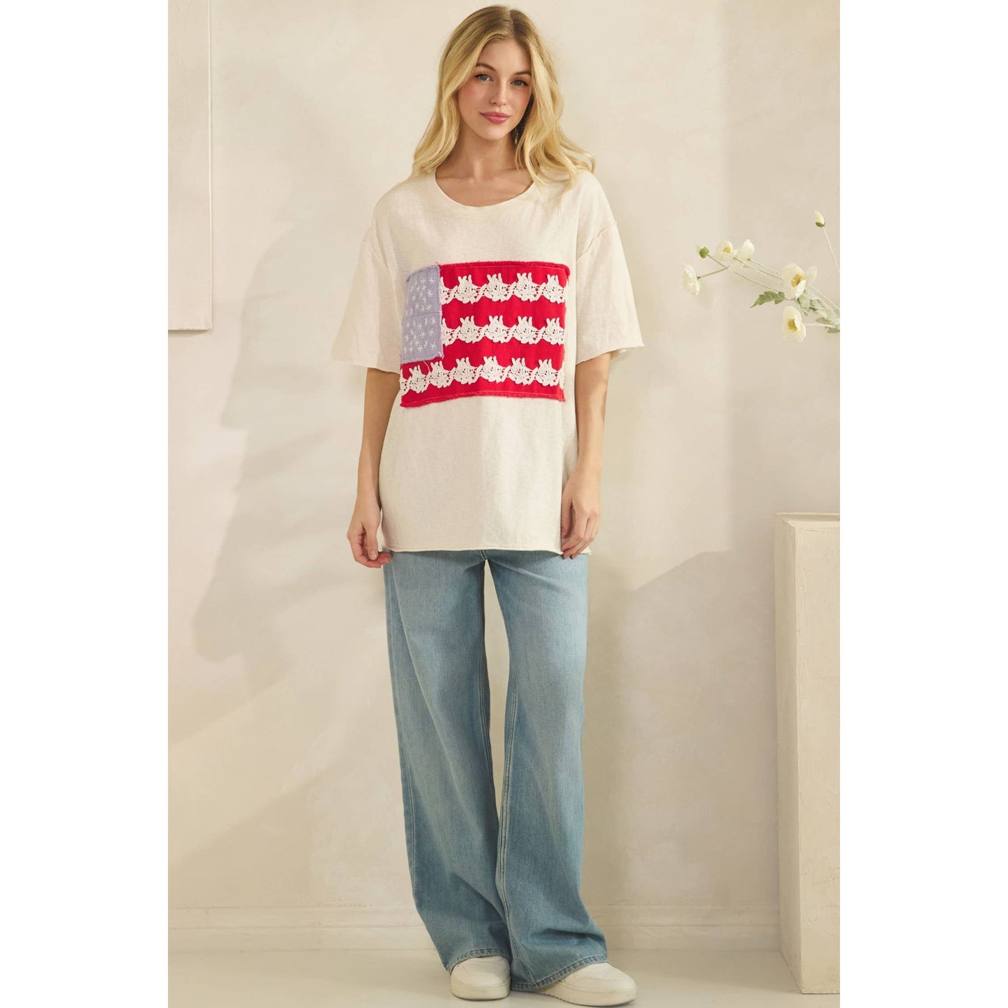 LACE-PATCHED AMERICANA OVERSIZED TEE