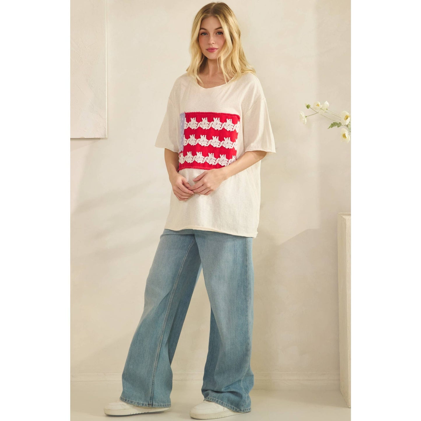 LACE-PATCHED AMERICANA OVERSIZED TEE